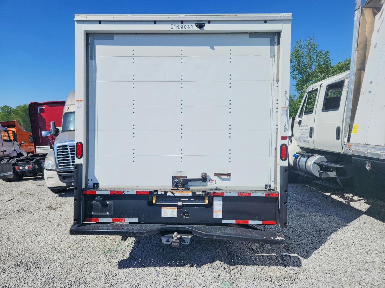 2023 GMC Savana VIN 7GZ37TC73PN008645 photo 11