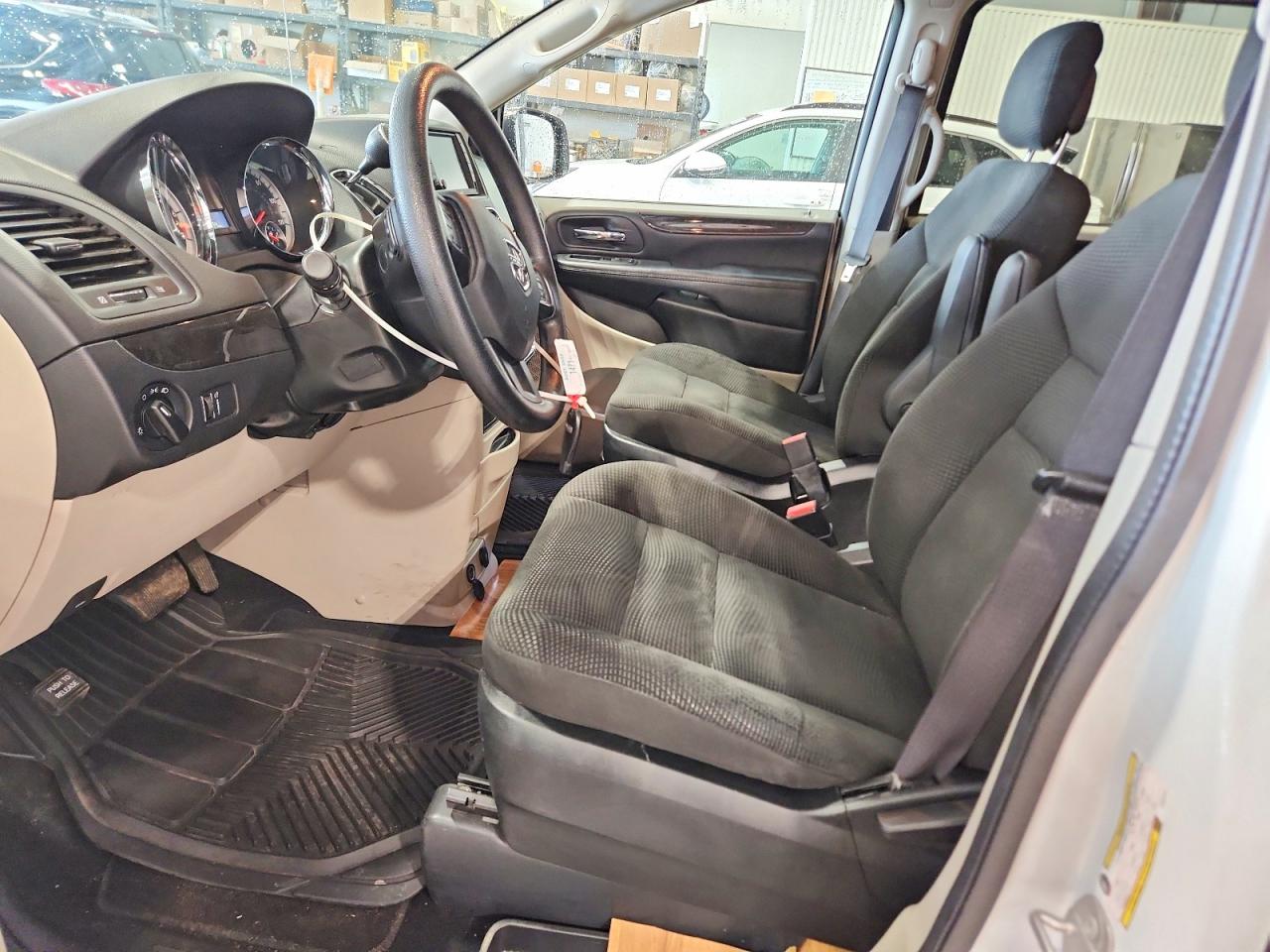 2020 DODGE Caravan VIN 2C4RDGBG9LR203123 photo 7