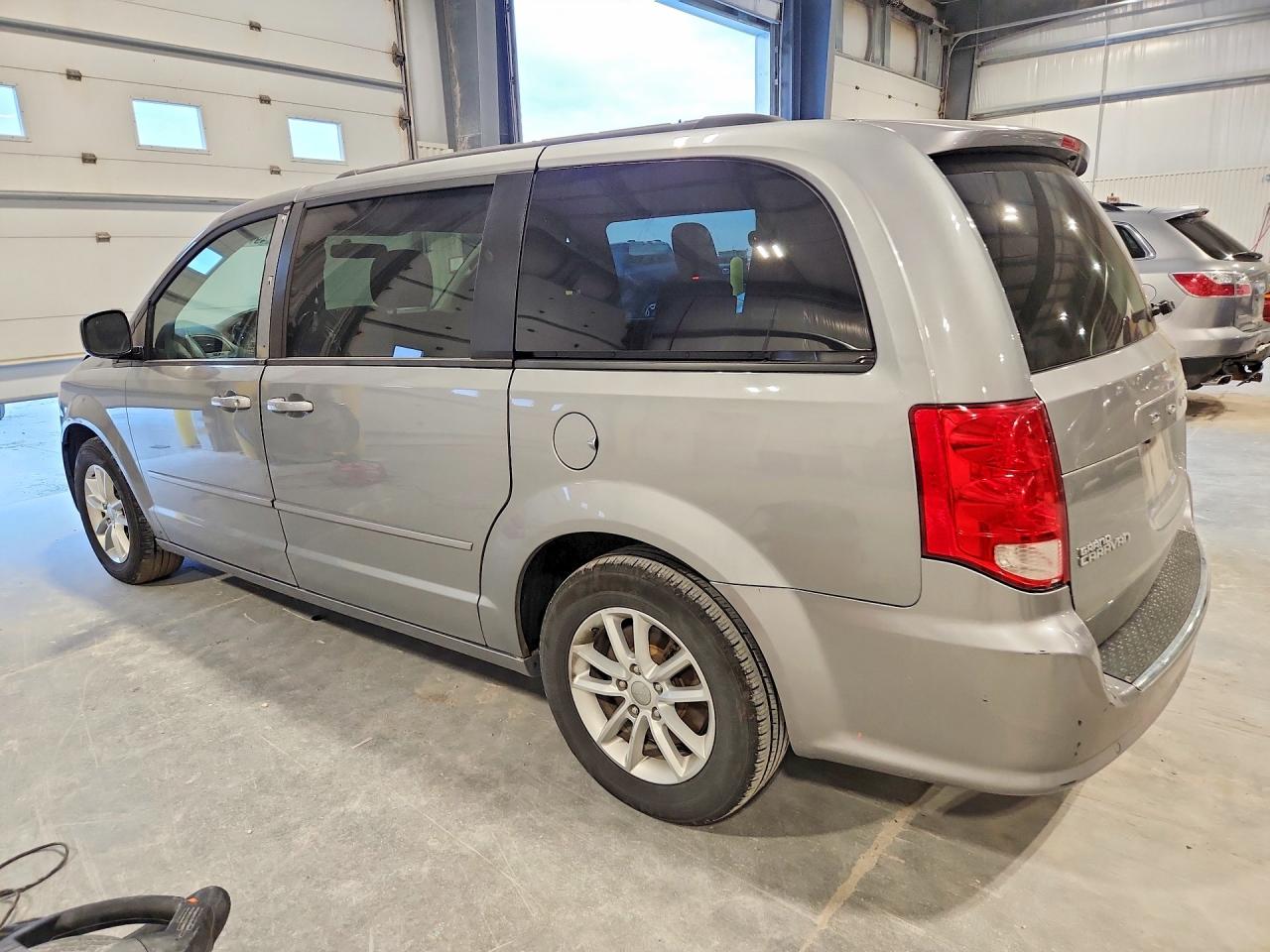 2014 Dodge Caravan VIN 2C4RDGCG4ER388277 photo 2