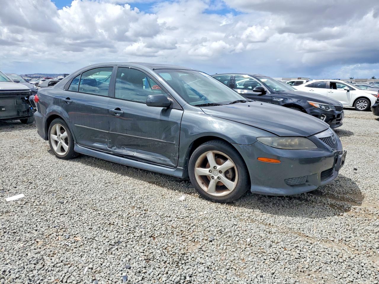 2004 Mazda 6 VIN 1YVHP84C745N89617 photo 4