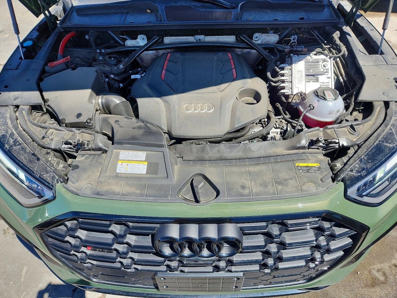 2025 Audi Sq5 VIN WA1B4AFY4S2032550 photo 12