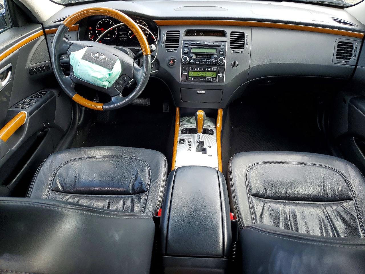 2007 Hyundai Azera VIN KMHFC46F27A141723 photo 8