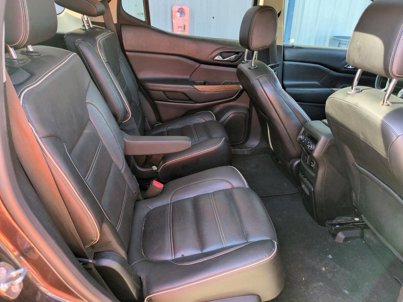 2017 GMC Acadia den VIN 1GKKNPLS7HZ135665 photo 11