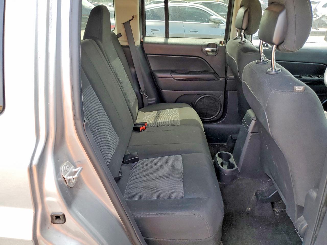 2015 Jeep Patriot VIN 1C4NJPBA0FD285740 photo 11