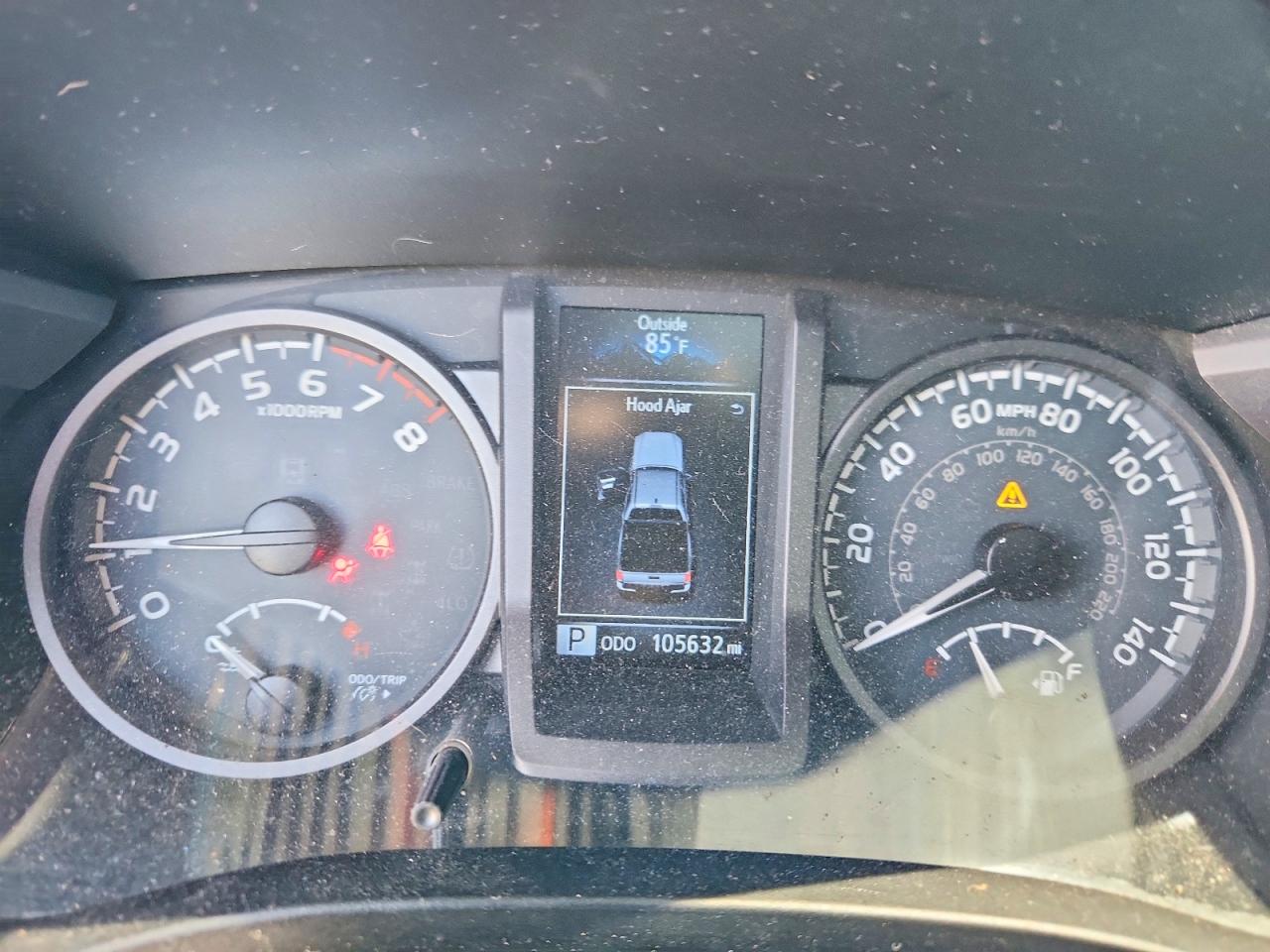 2018 Toyota Tacoma VIN 3TMCZ5AN2JM184642 photo 9