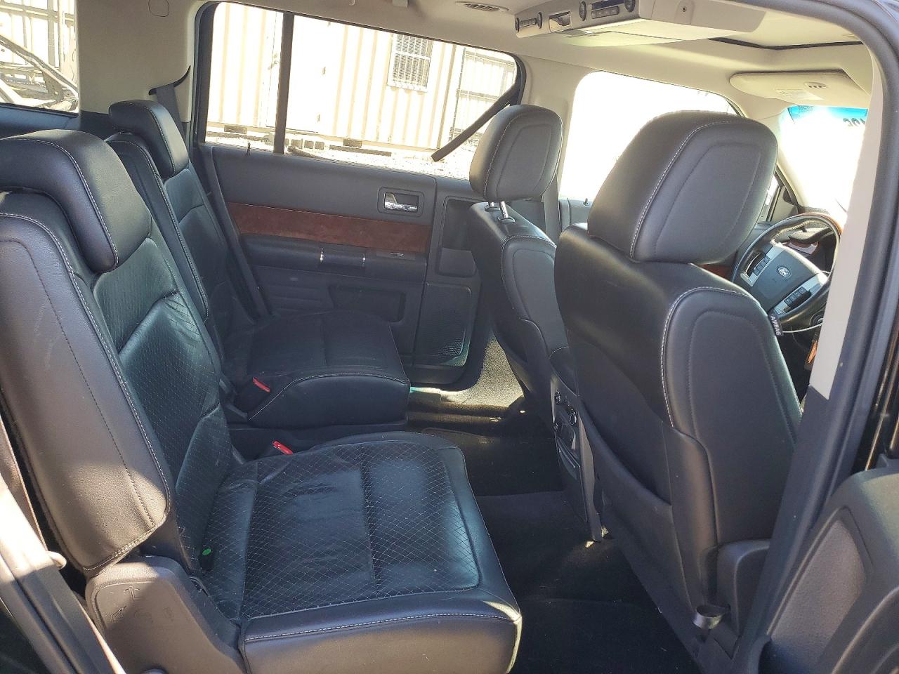 2009 Ford Flex VIN 2FMDK53C79BA26634 photo 11