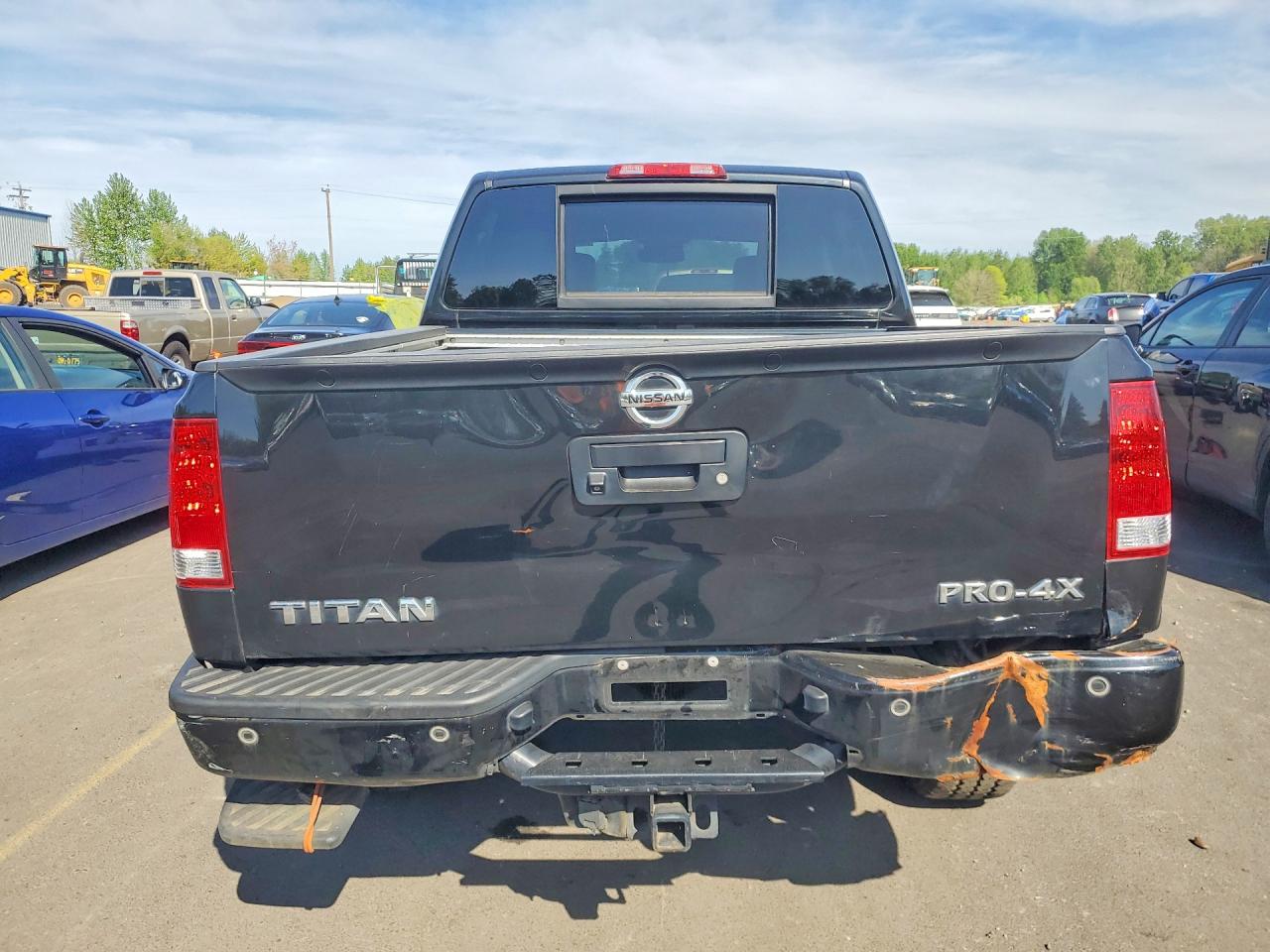 2015 Nissan TITAN VIN 1N6AA0EC2FN500819 photo 6