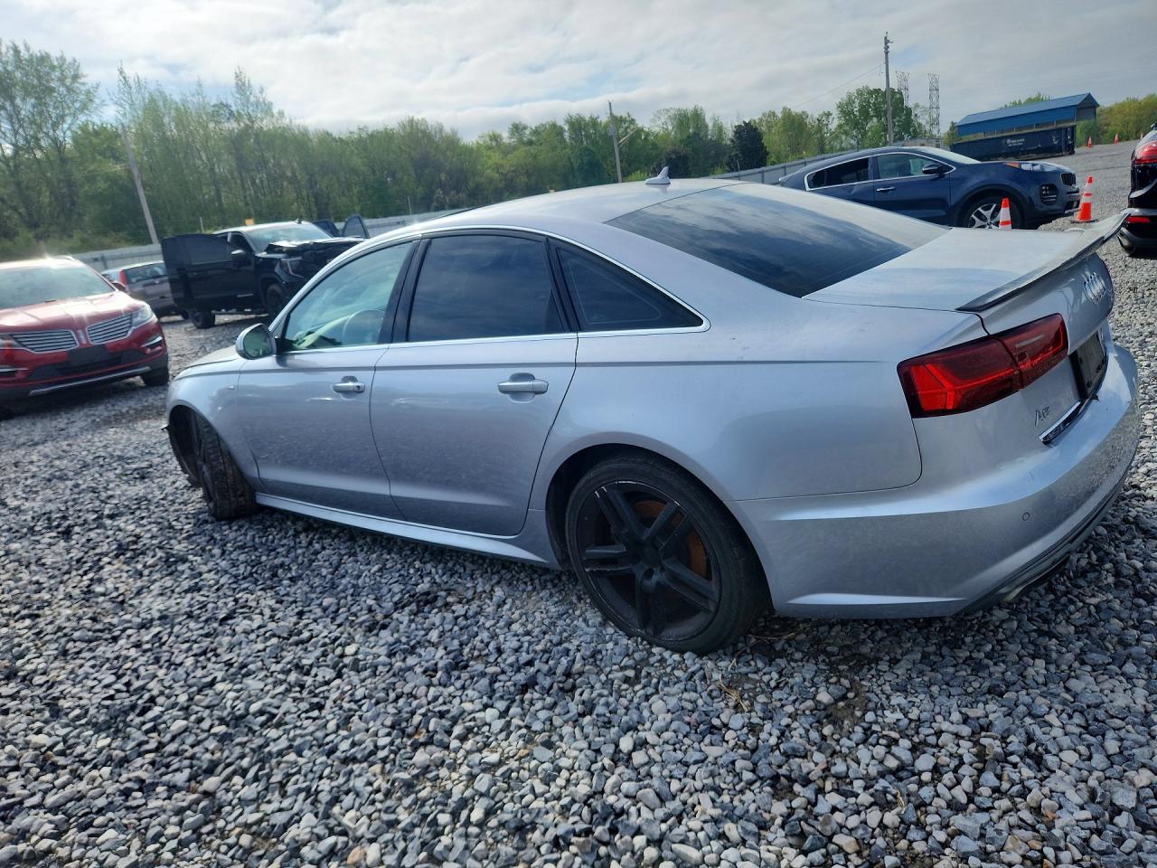 2016 Audi A6 VIN WAUGFAFC7GN040185 photo 2