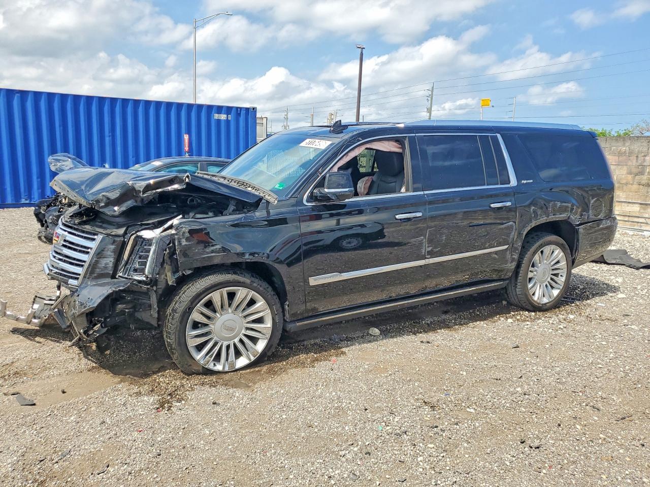 2018 Cadillac Escalade VIN 1GYS3KKJ4JR295693 photo 1