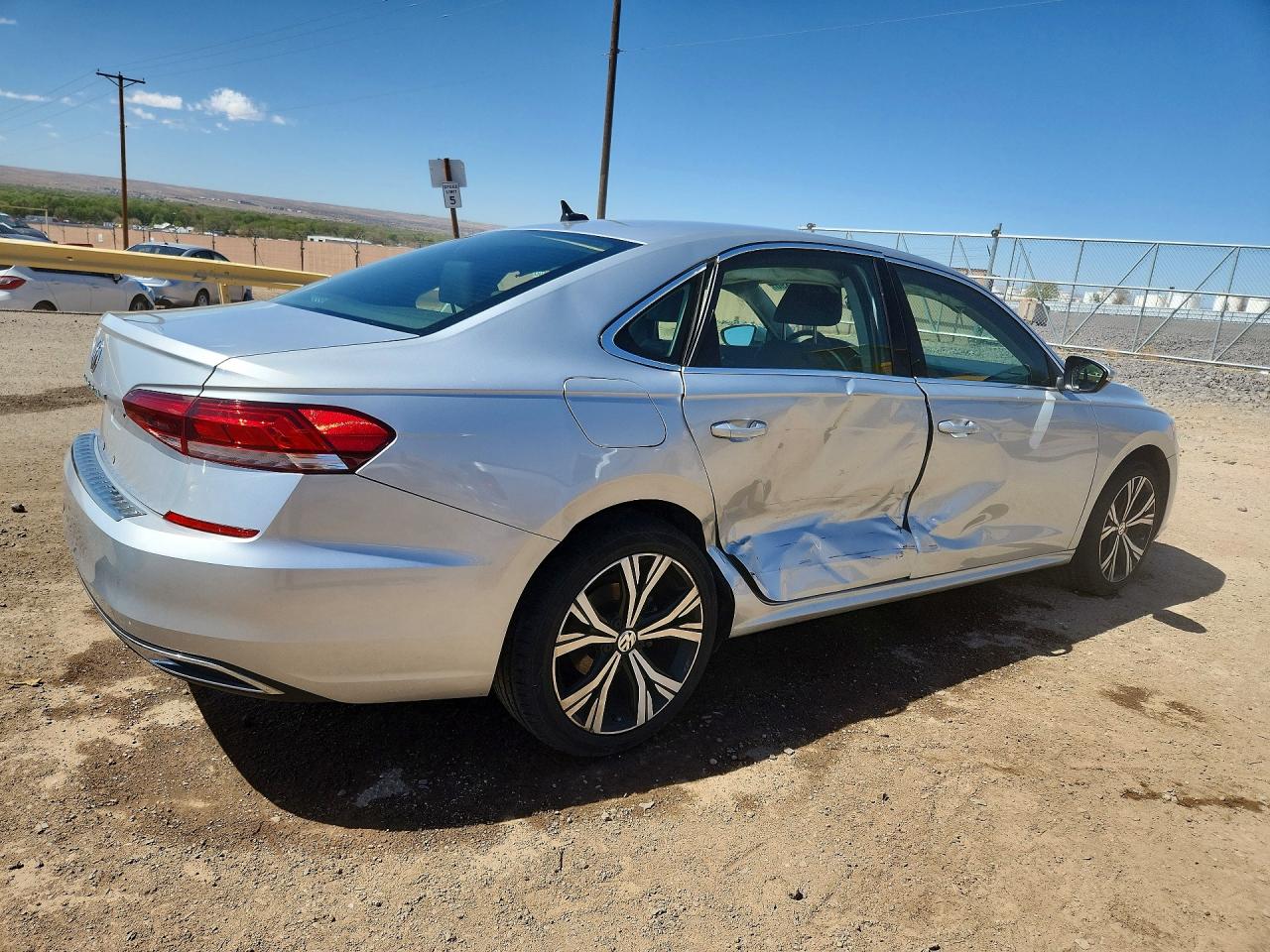 2021 Passat VIN 1VWSA7A38MC010364 photo 3