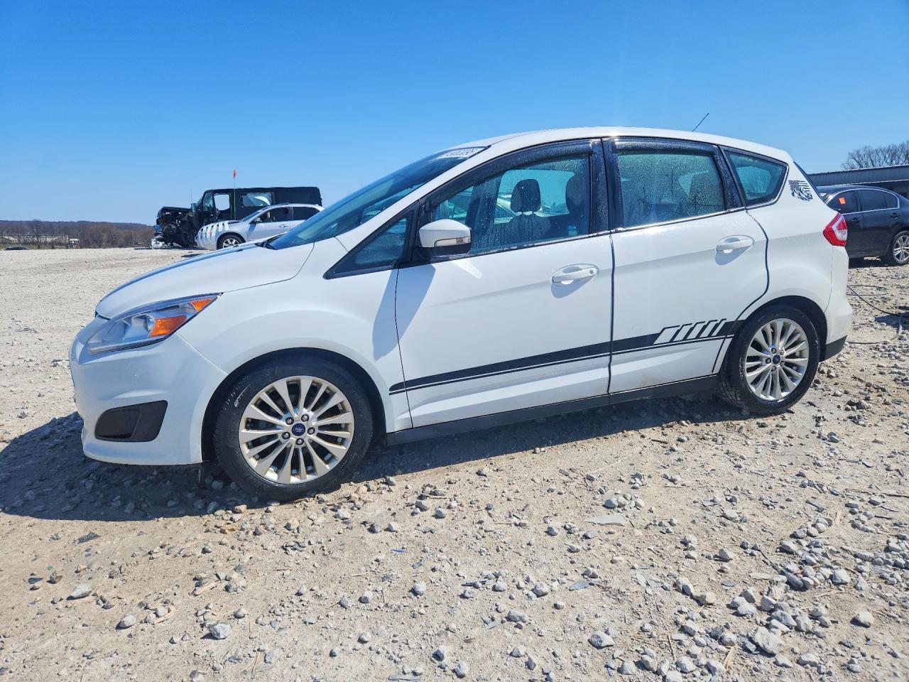2017 Ford Cmax VIN 1FADP5AU7HL112242 photo 1
