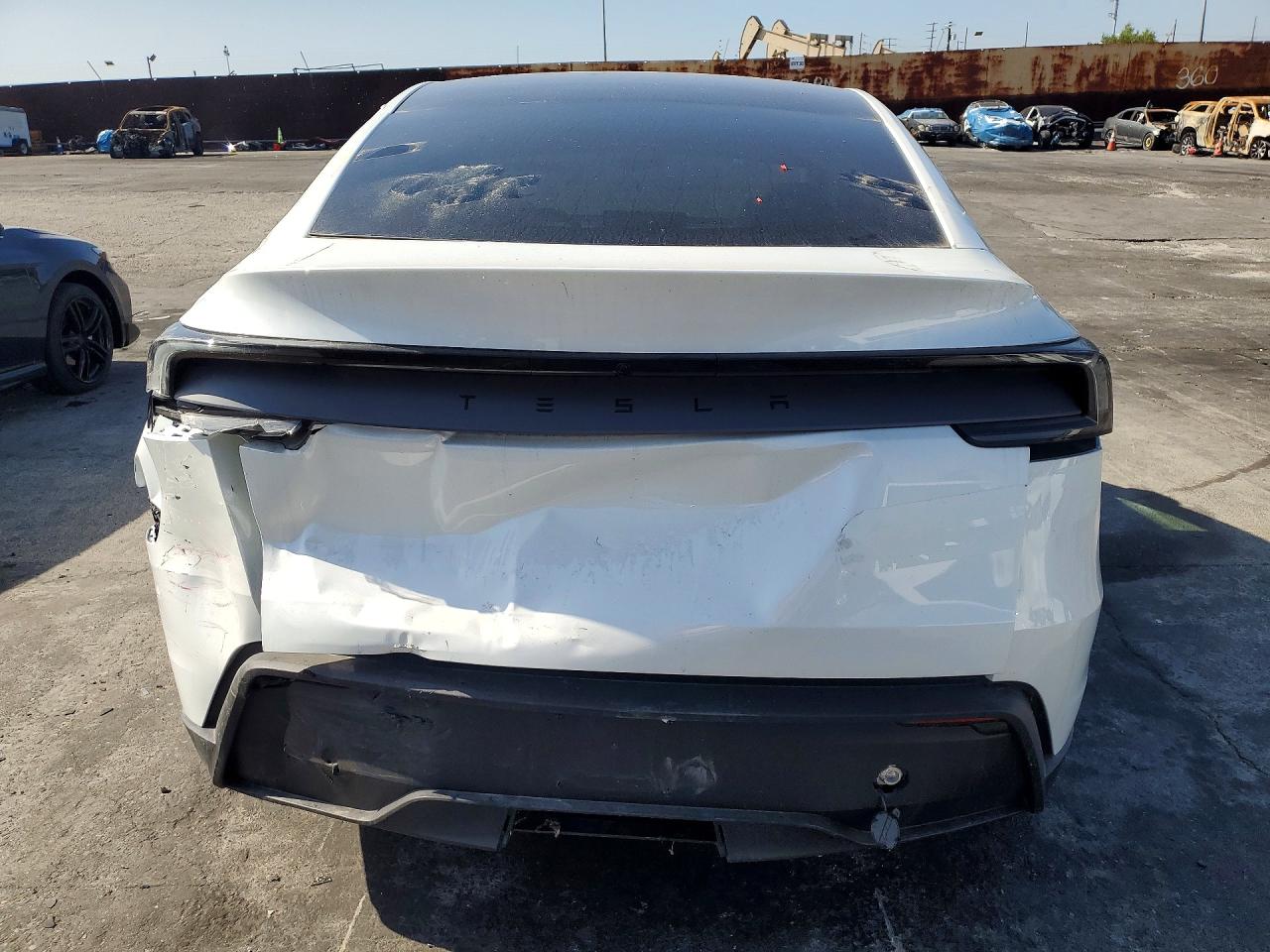 2026 Tesla Model y VIN 7SAYGDED7TF528287 photo 6