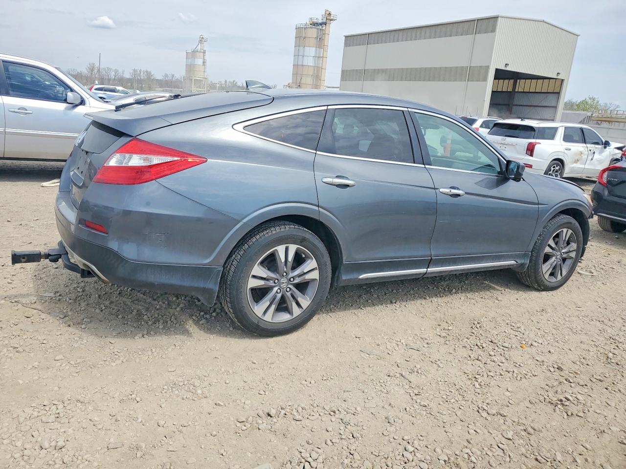 2014 Honda Crosstour VIN 5J6TF2H59EL001901 photo 3