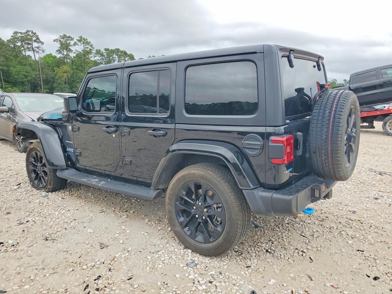 2023 Jeep Wrangler / VIN 1C4JJXP61PW583514 photo 2