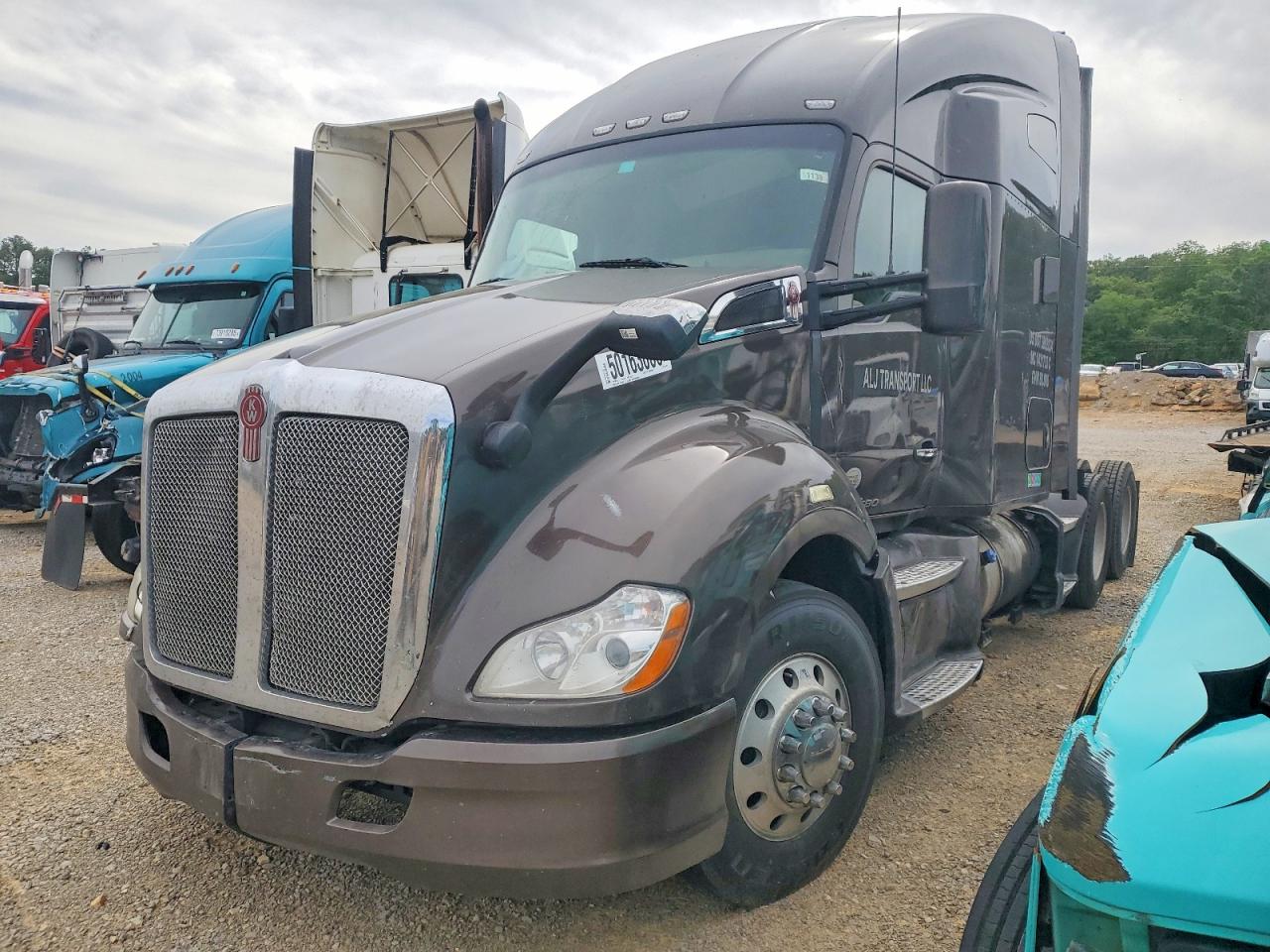 2018 KENWORTH All other VIN 1XKYDP9X1JJ204838 photo 2