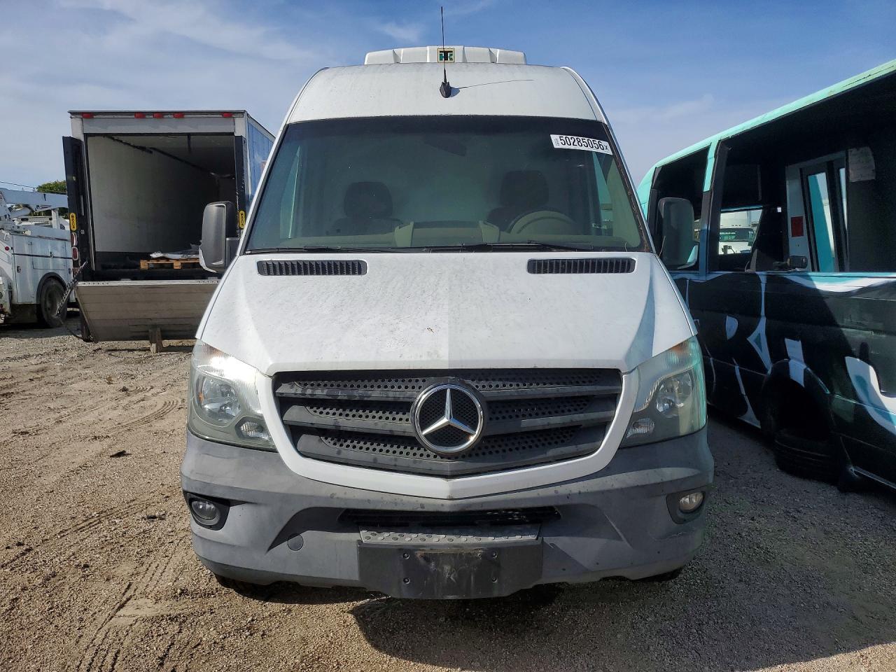 2016 Mercedes-Benz Sprinter VIN WD3PE8CD4GP330085 photo 5