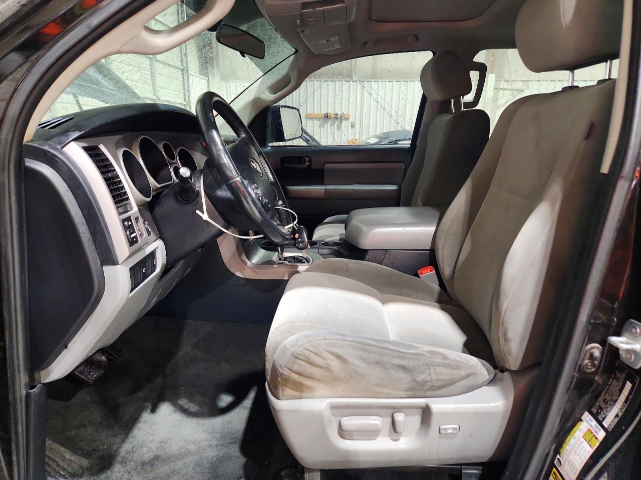 2013 Toyota Sequoia VIN 5TDBW5G1XDS076749 photo 7
