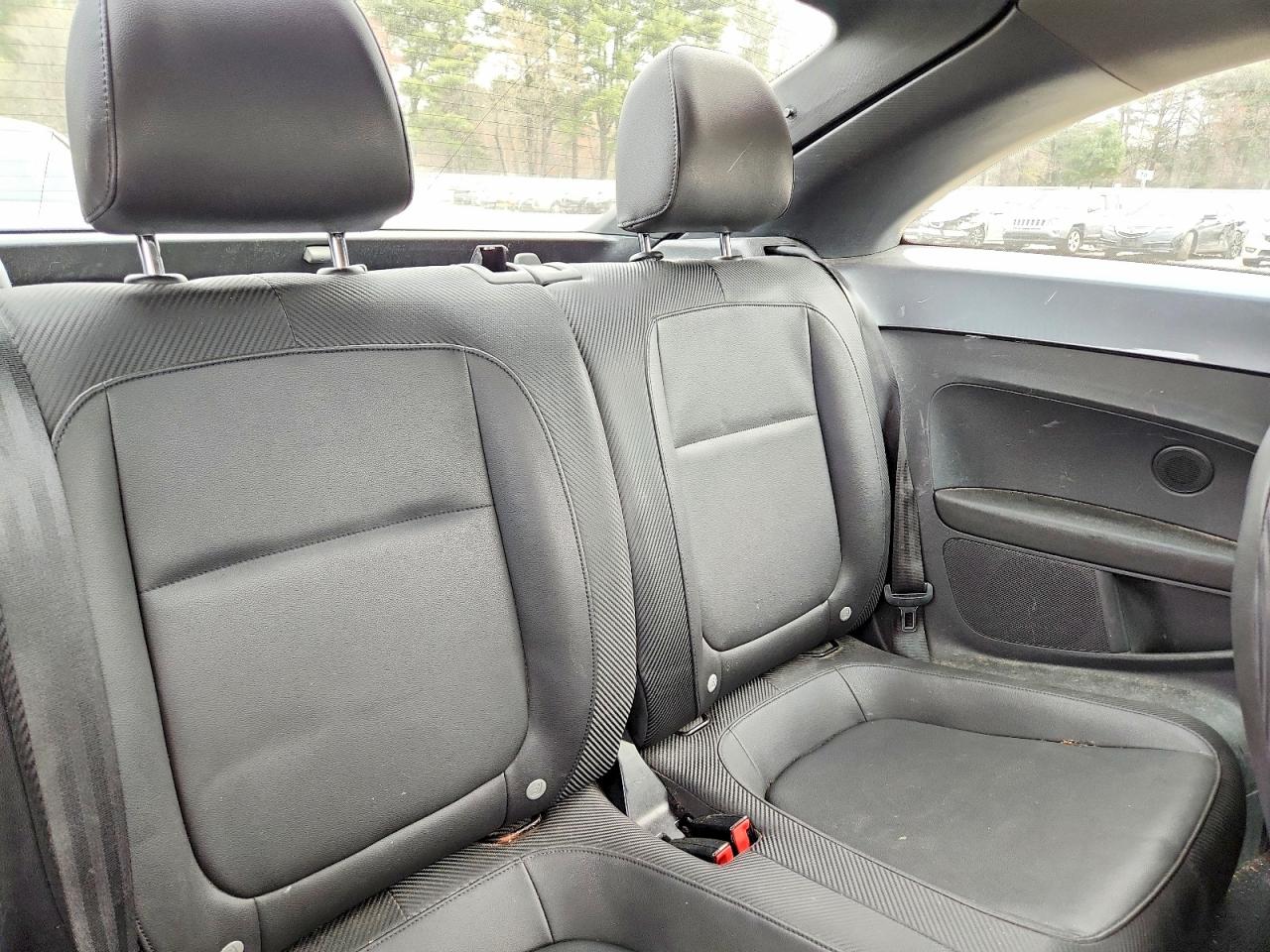 2012 Volkswagen Beetle VIN 3VWHP7AT5CM622155 photo 10