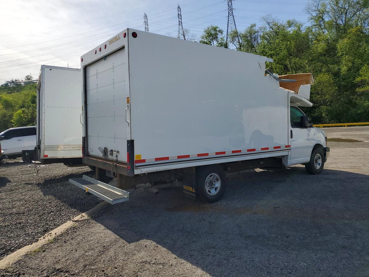 2022 GMC All models VIN 1GD07SF7XN1147502 photo 3
