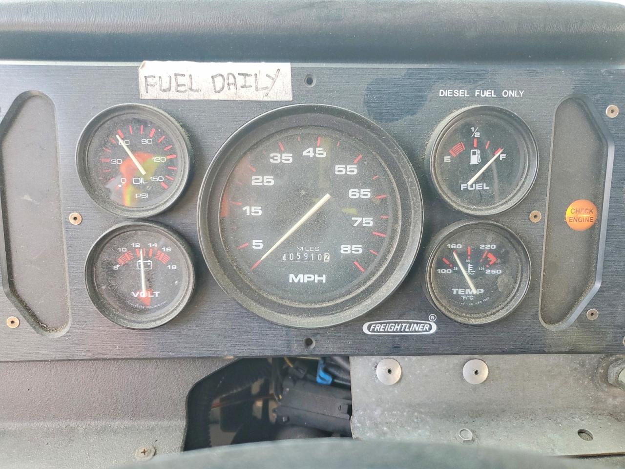 2000 FREIGHTLINER All other VIN 4UZA5FAC4YCG63839 photo 9