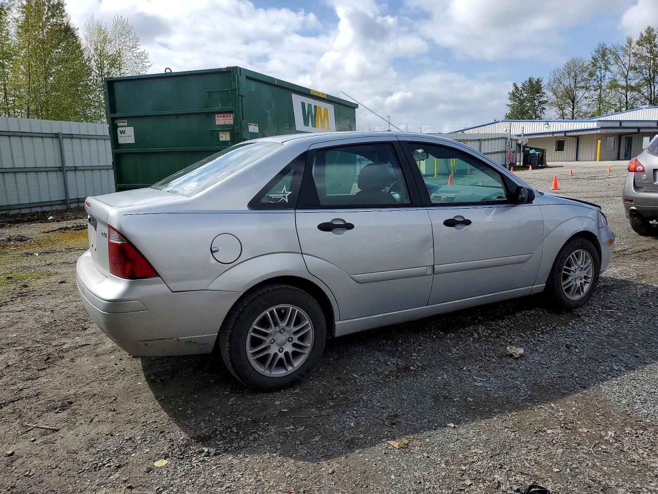 2005 FORD Focus VIN 1FAFP34N15W238270 photo 3