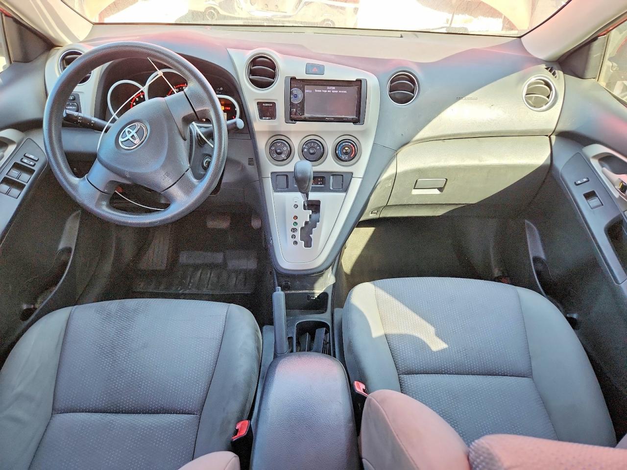 2010 Toyota Matrix VIN 2T1KU4EE7AC282685 photo 8