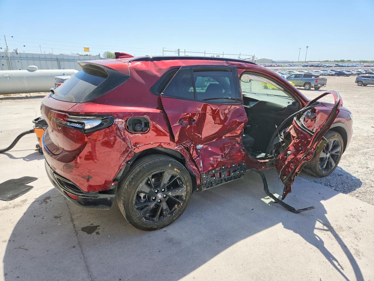 2023 Buick Envision VIN LRBFZMR44PD201186 photo 3