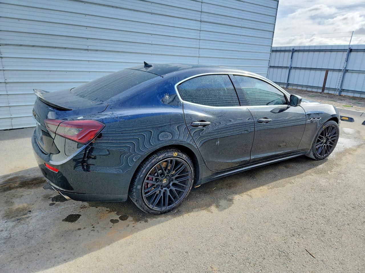 2016 Maserati All models VIN ZAM57RSA2G1189200 photo 3