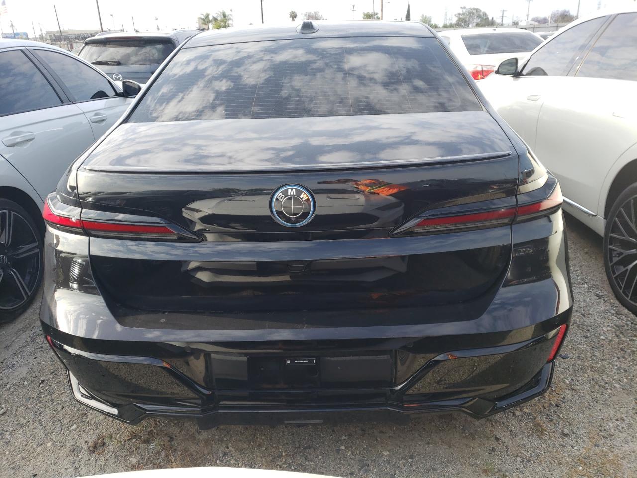 2025 BMW All other VIN WBY43EJ08SCU94256 photo 6
