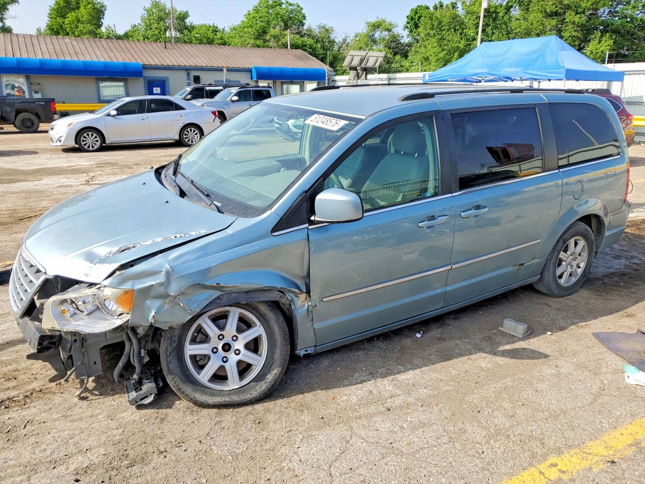 2010 Chrysler Minivan VIN 2A4RR5D18AR492405 photo 1