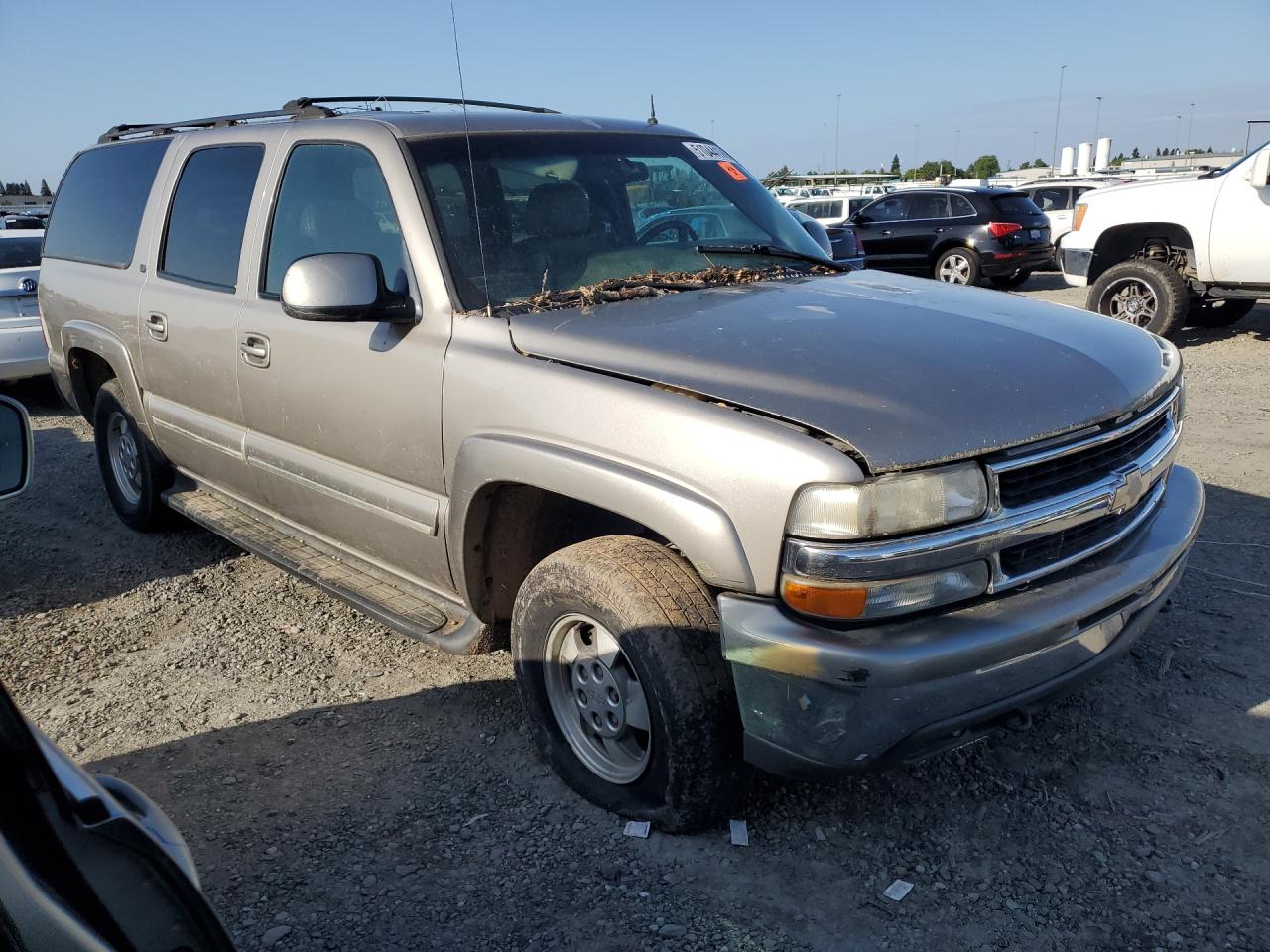 2002 Chevrolet Suburban VIN 1GNFK16T12J211370 photo 4