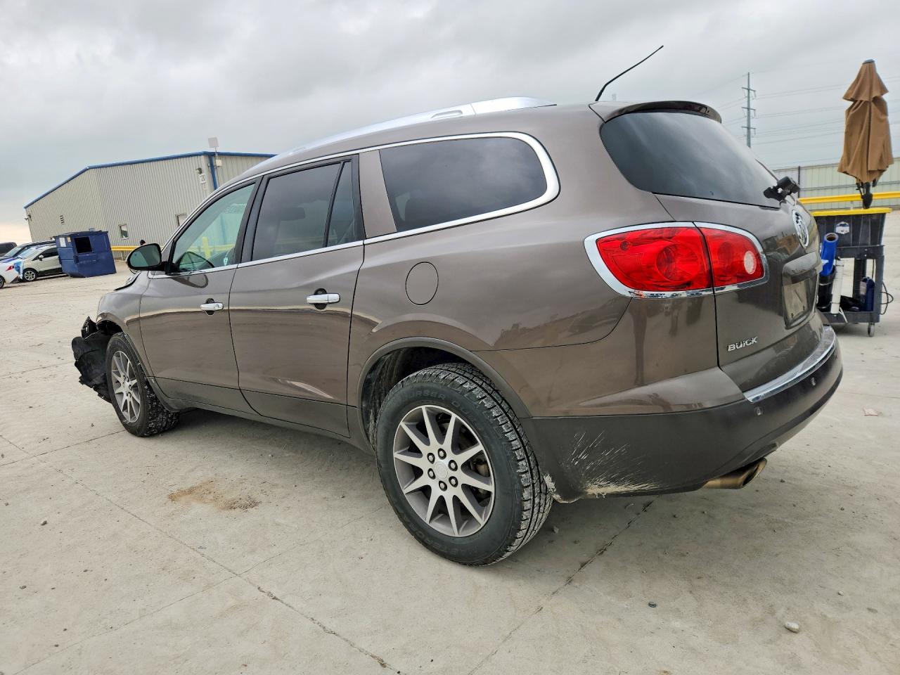 2010 Buick Enclave VIN 5GALRBEDXAJ168039 photo 2