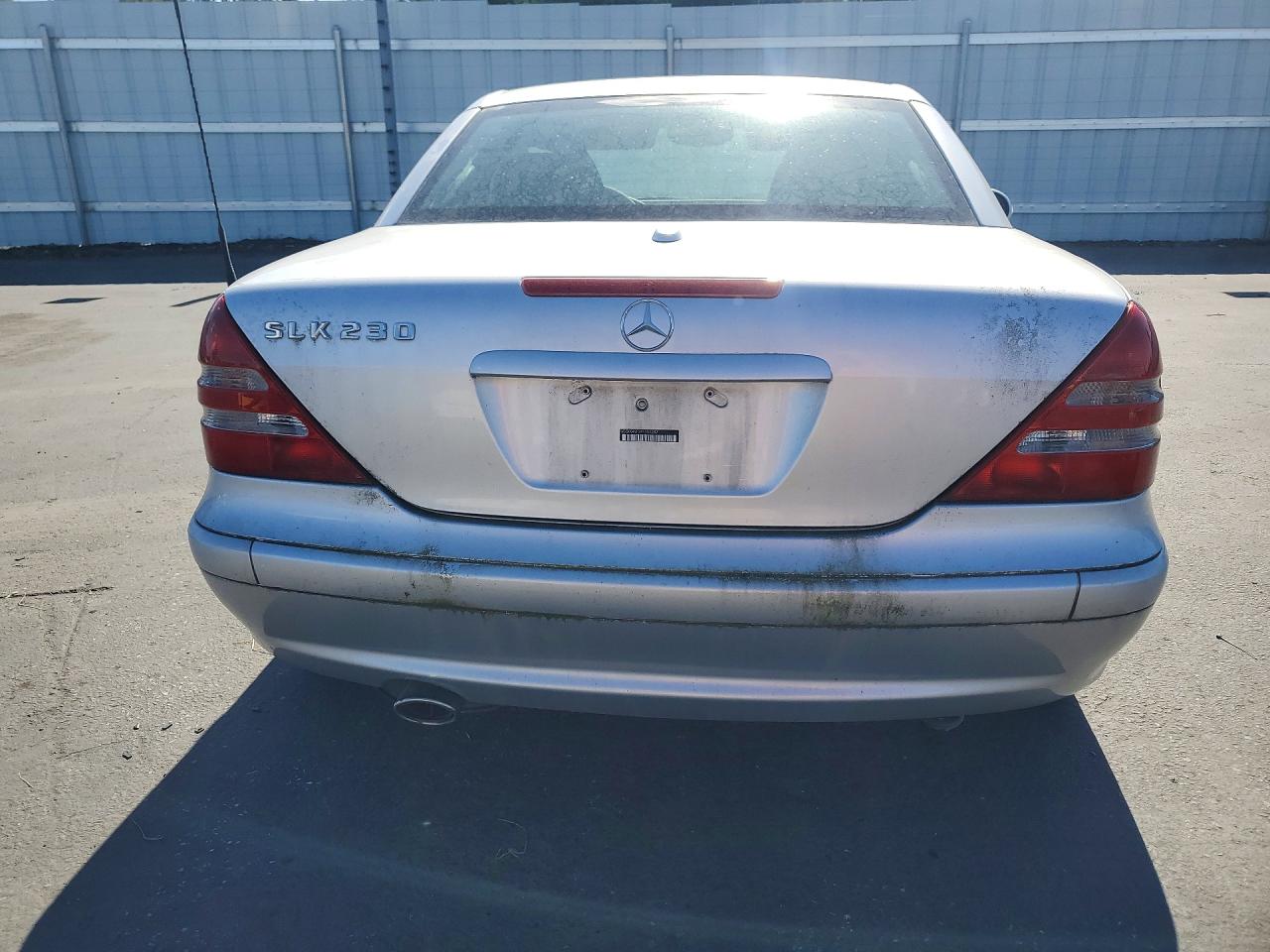 2004 Mercedes-Benz Slk-class VIN WDBKK49F34F306287 photo 6