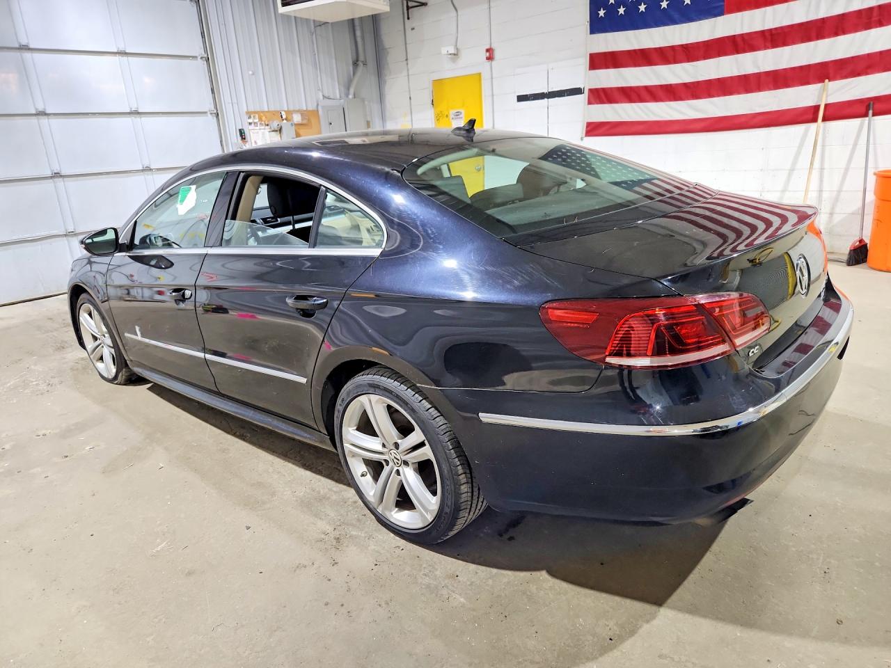 2016 Volkswagen Cc VIN WVWBP7AN1GE515433 photo 2