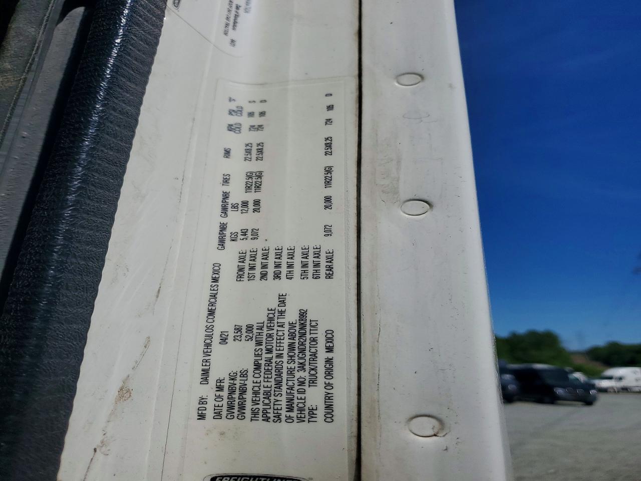 2022 FREIGHTLINER All models VIN 3AKJGNDR2NDNK8992 photo 10