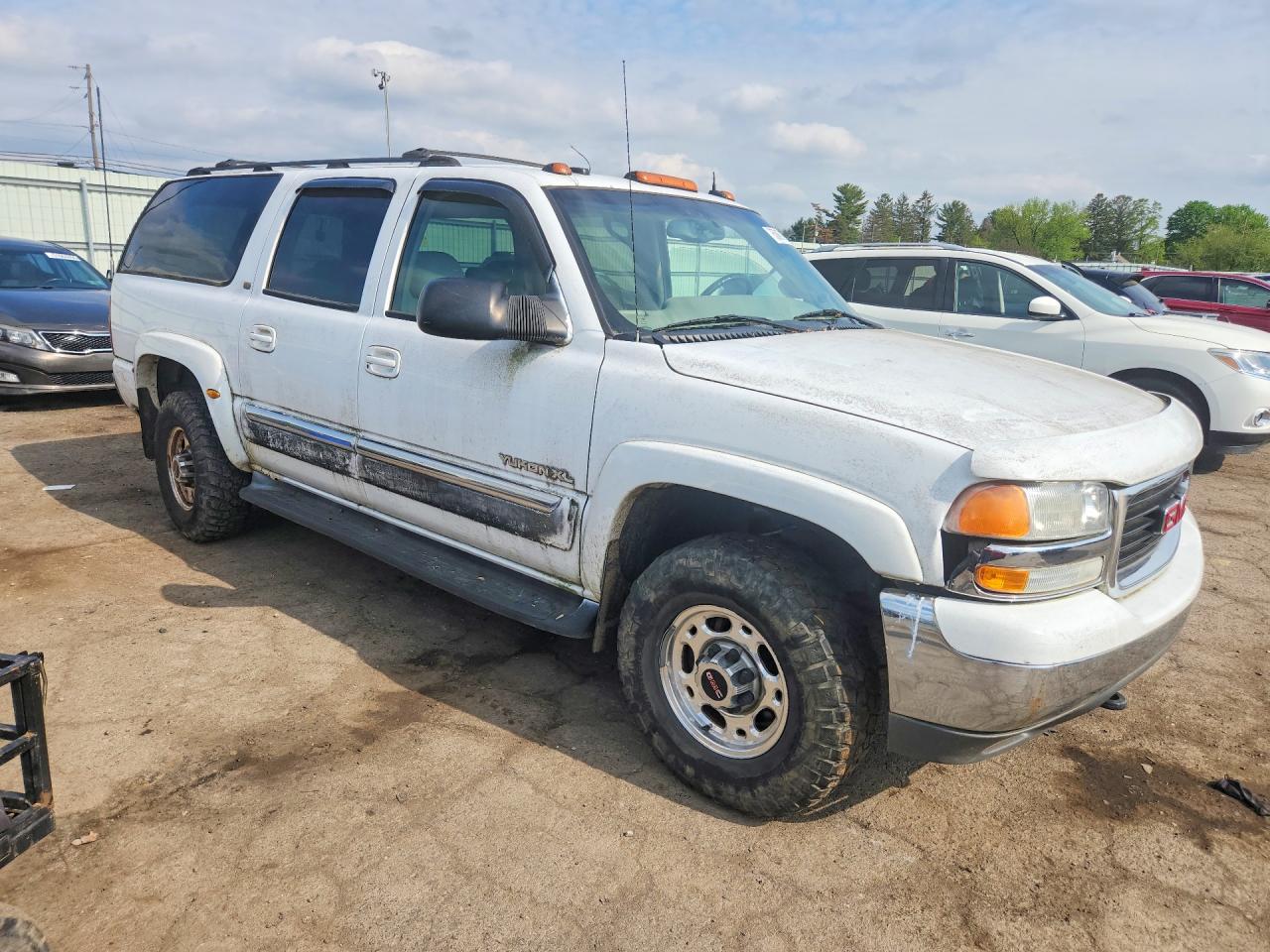 2003 GMC Yukon VIN 1GKGK26U83R302820 photo 4