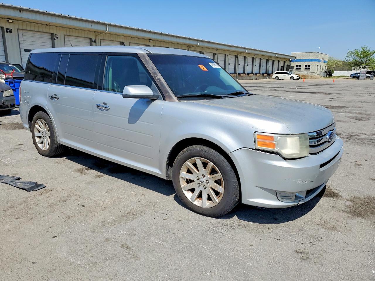 2009 Ford Flex VIN 2FMEK62C09BA06866 photo 4