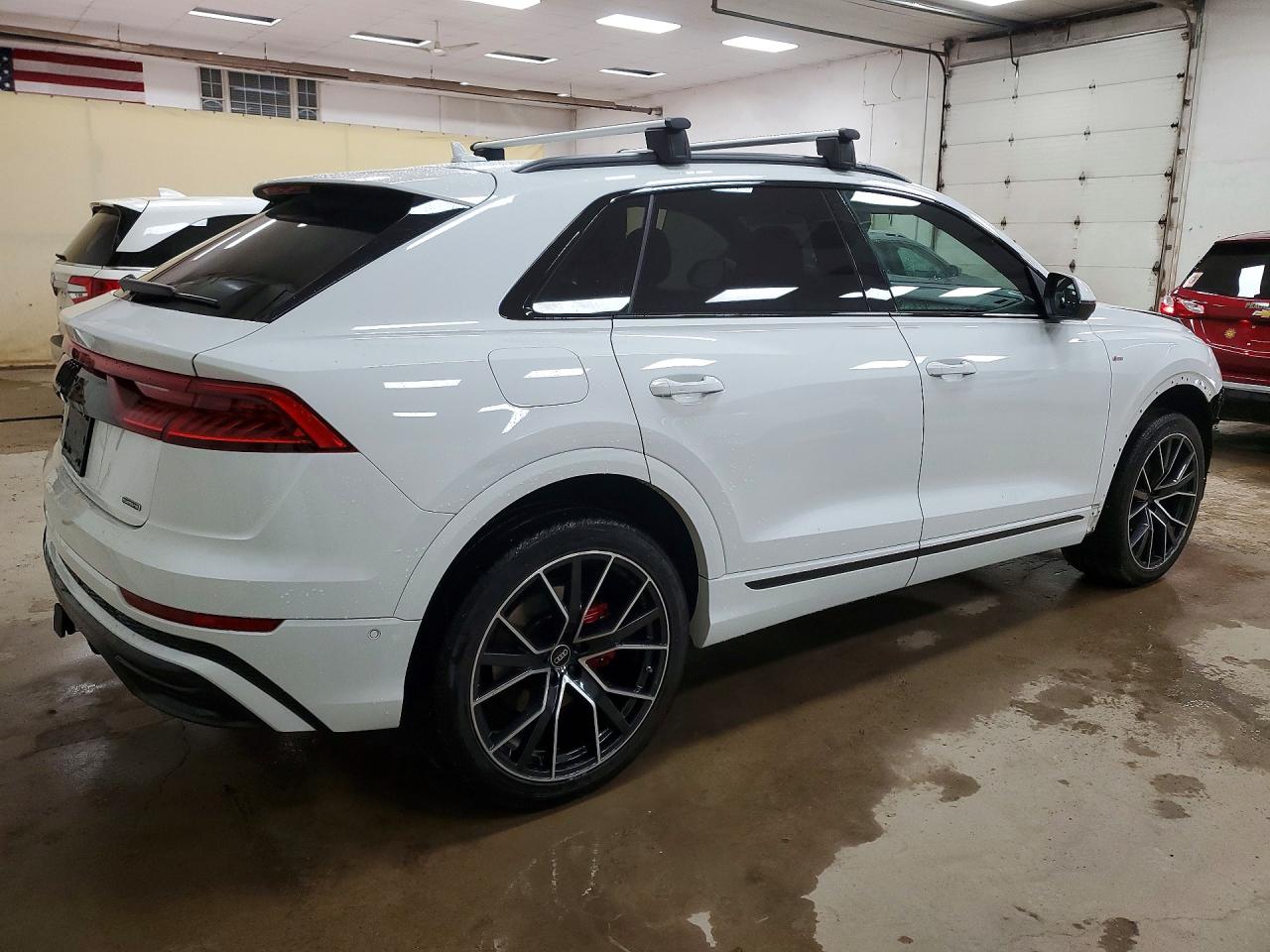 2023 Audi Q8 VIN WA1EVBF15PD010829 photo 3