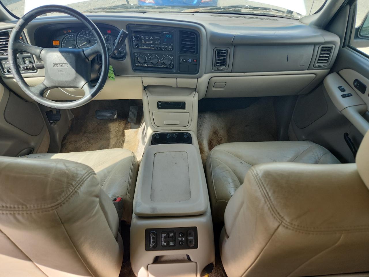 2002 GMC Yukon VIN 1GKEC13Z72R188418 photo 8
