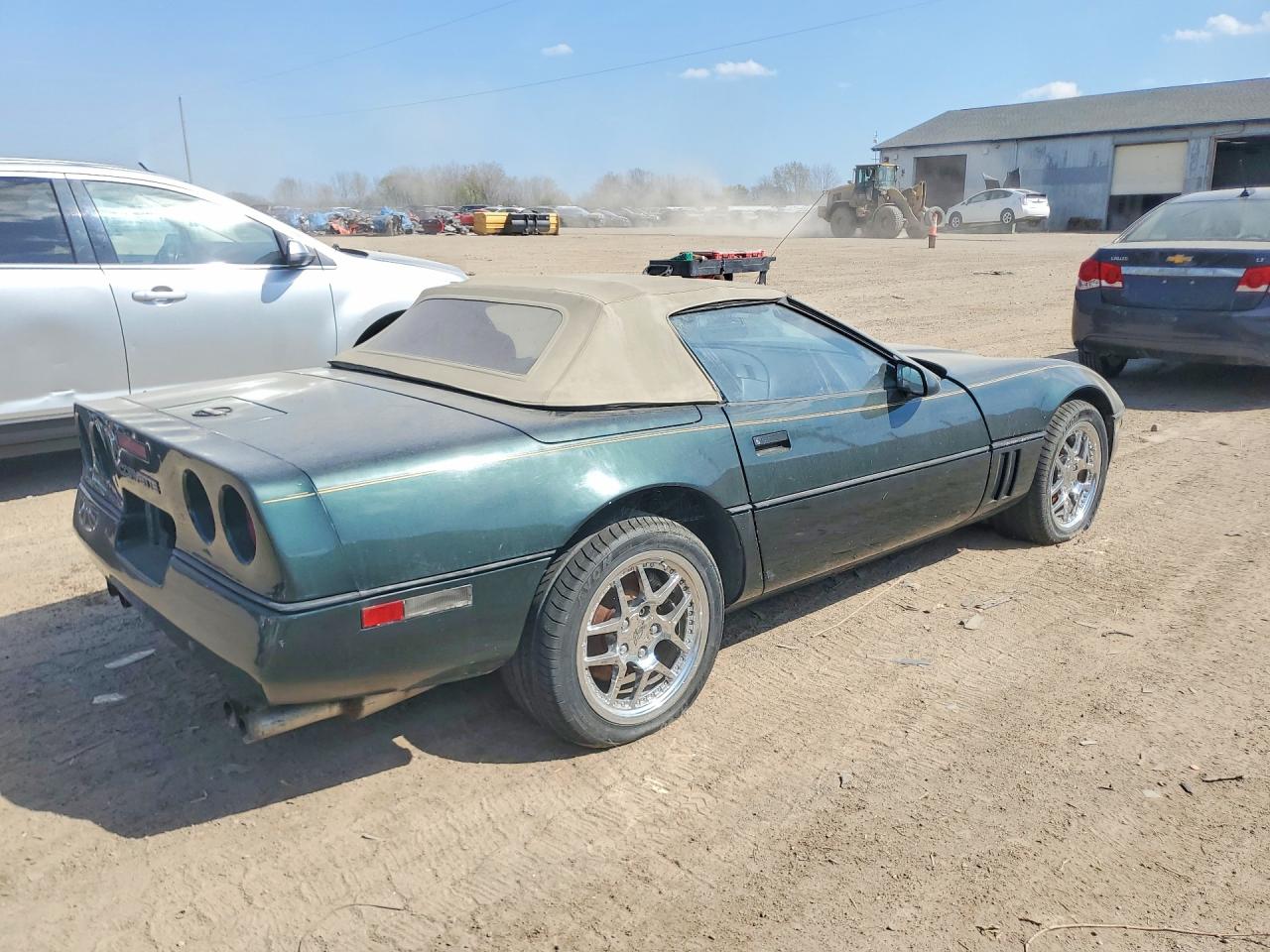 1990 Chevrolet Corvette VIN 1G1YY3381L5120520 photo 3