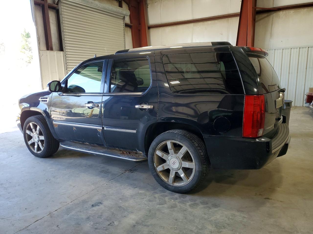 2008 Cadillac Escalade VIN 1GYFK63848R116537 photo 2