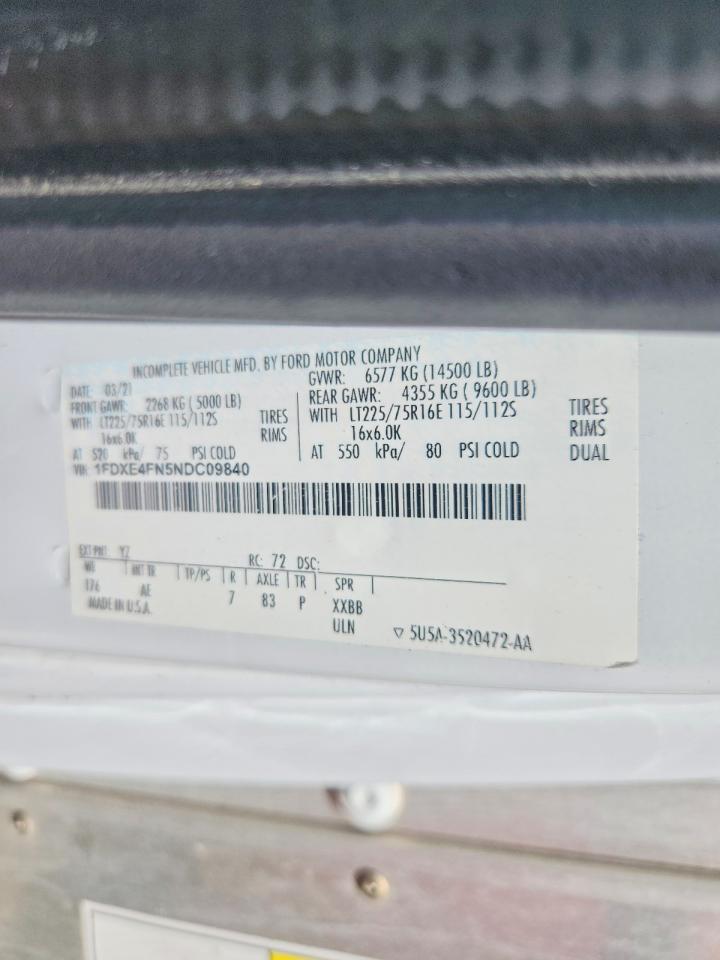 2022 Ford Econoline VIN 1FDXE4FN5NDC09840 photo 12