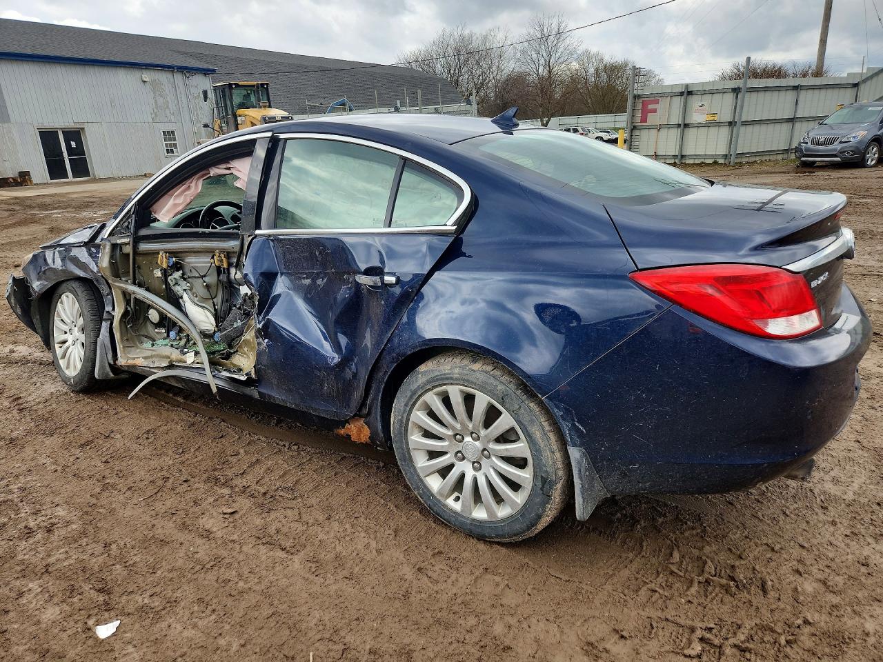 2012 Buick Regal VIN 2G4GT5GV9C9179505 photo 2