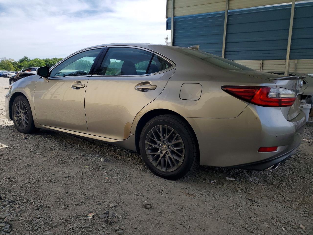 2018 Lexus ES350 VIN 58ABK1GG3JU089010 photo 2