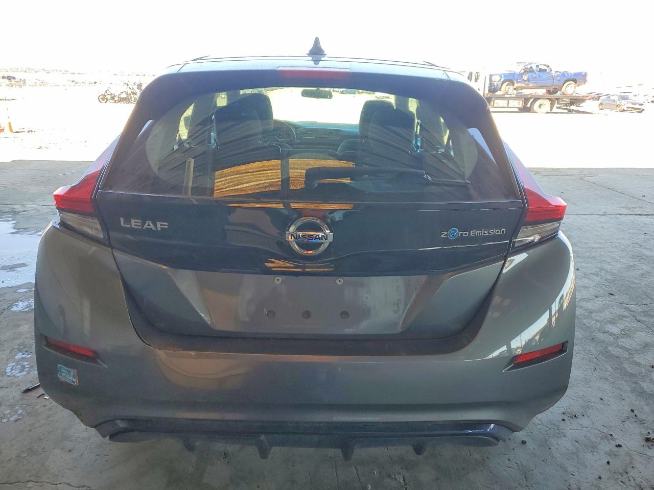 2018 NISSAN Leaf VIN 1N4AZ1CP1JC303853 photo 6