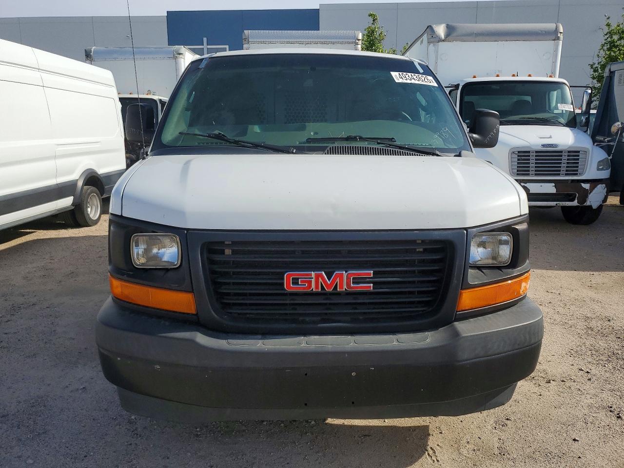 2017 GMC Savana VIN 1GTW7BFF1H1323363 photo 5