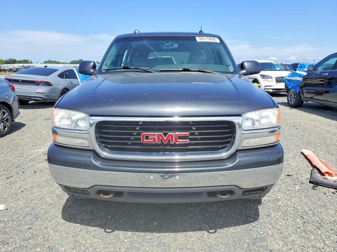 2005 GMC Yukon VIN 3GKFK16Z35G165600 photo 5