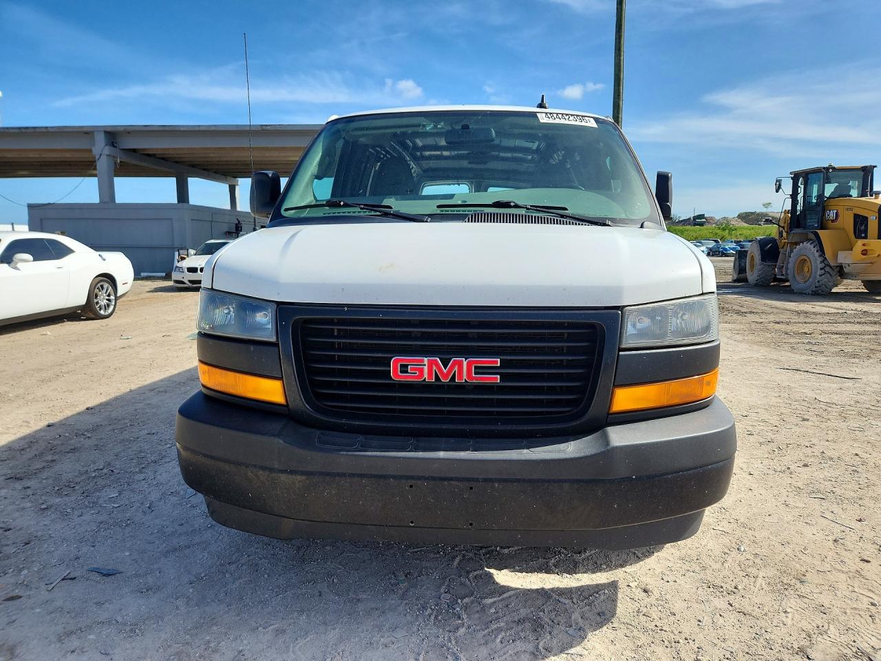 2019 GMC Savana VIN 1GTW7AFG7K1191042 photo 5