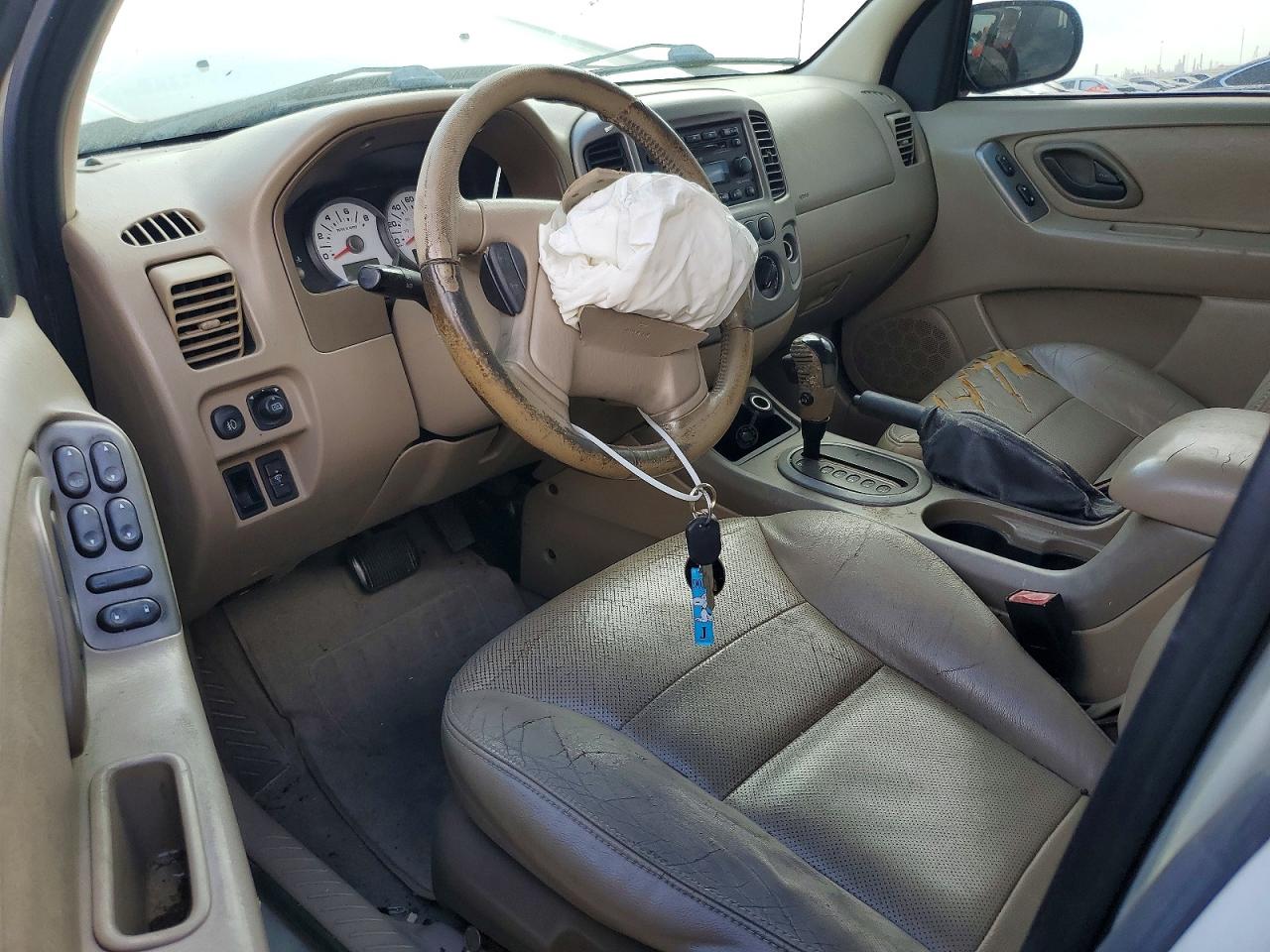 2005 Ford Escape VIN 1FMYU04105KA49801 photo 8