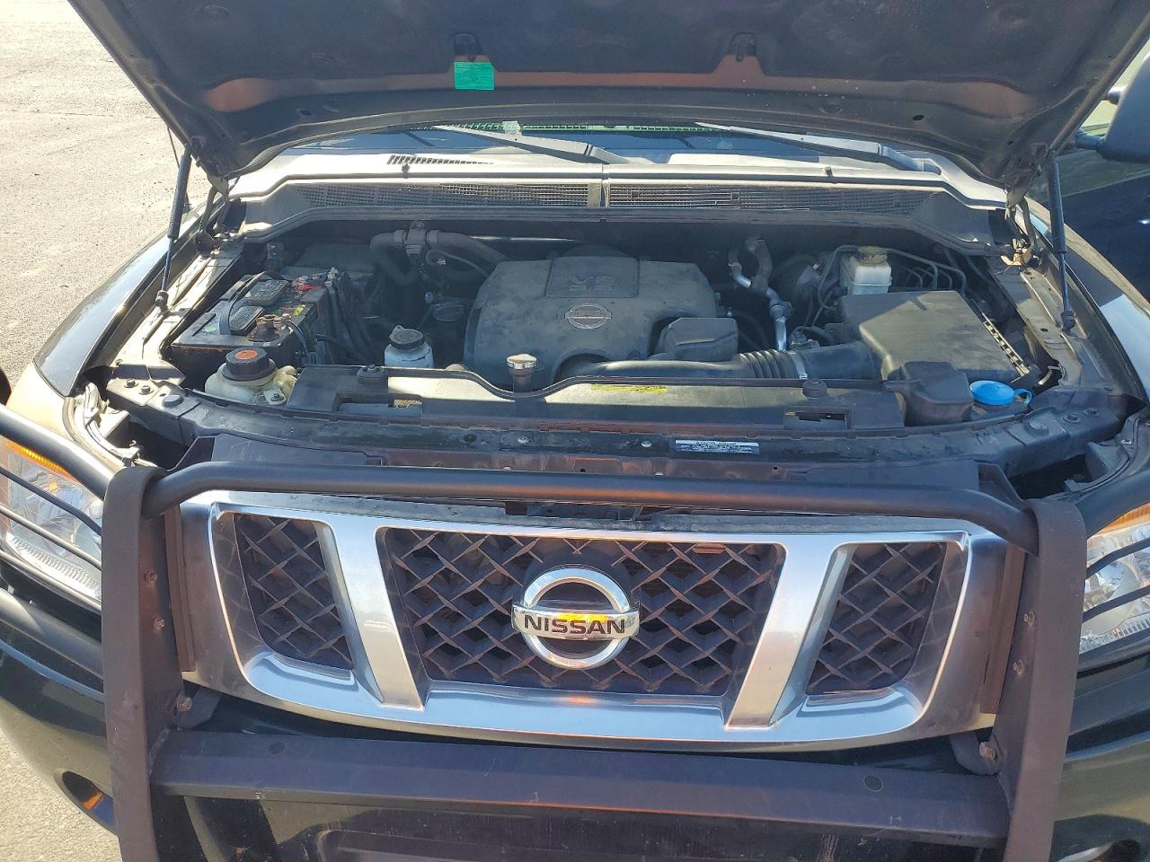 2015 Nissan TITAN VIN 1N6AA0EC2FN500819 photo 11